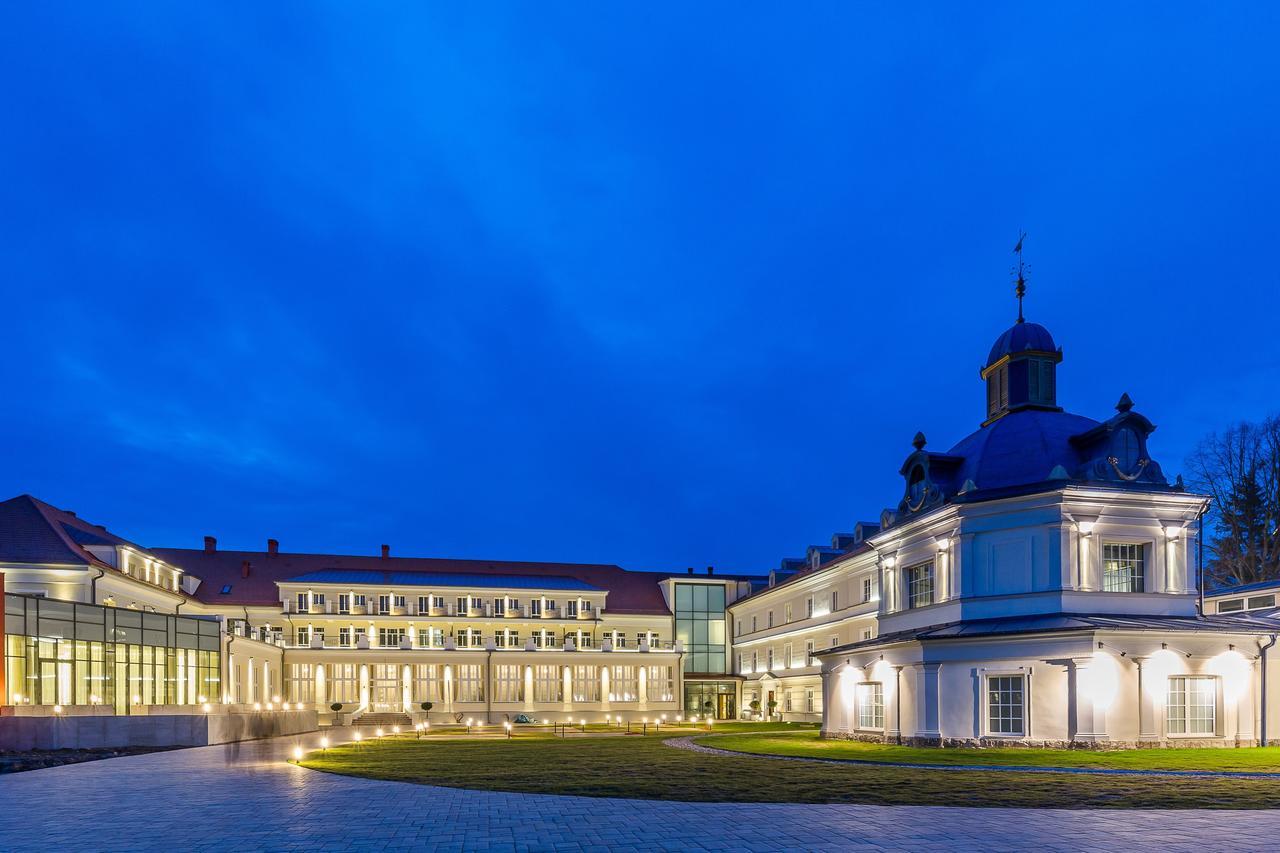 Royal Palace Turcianske Teplice Bagian luar foto